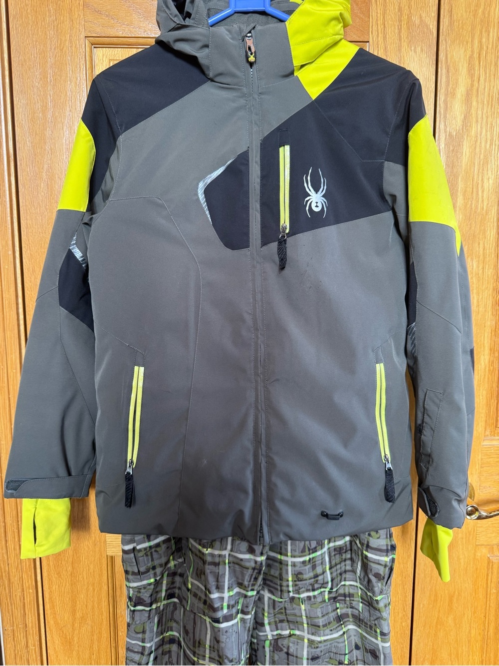 Spyder & Columbia Boys Ski Suit Insulated Jacket & Plaid Snow Pants